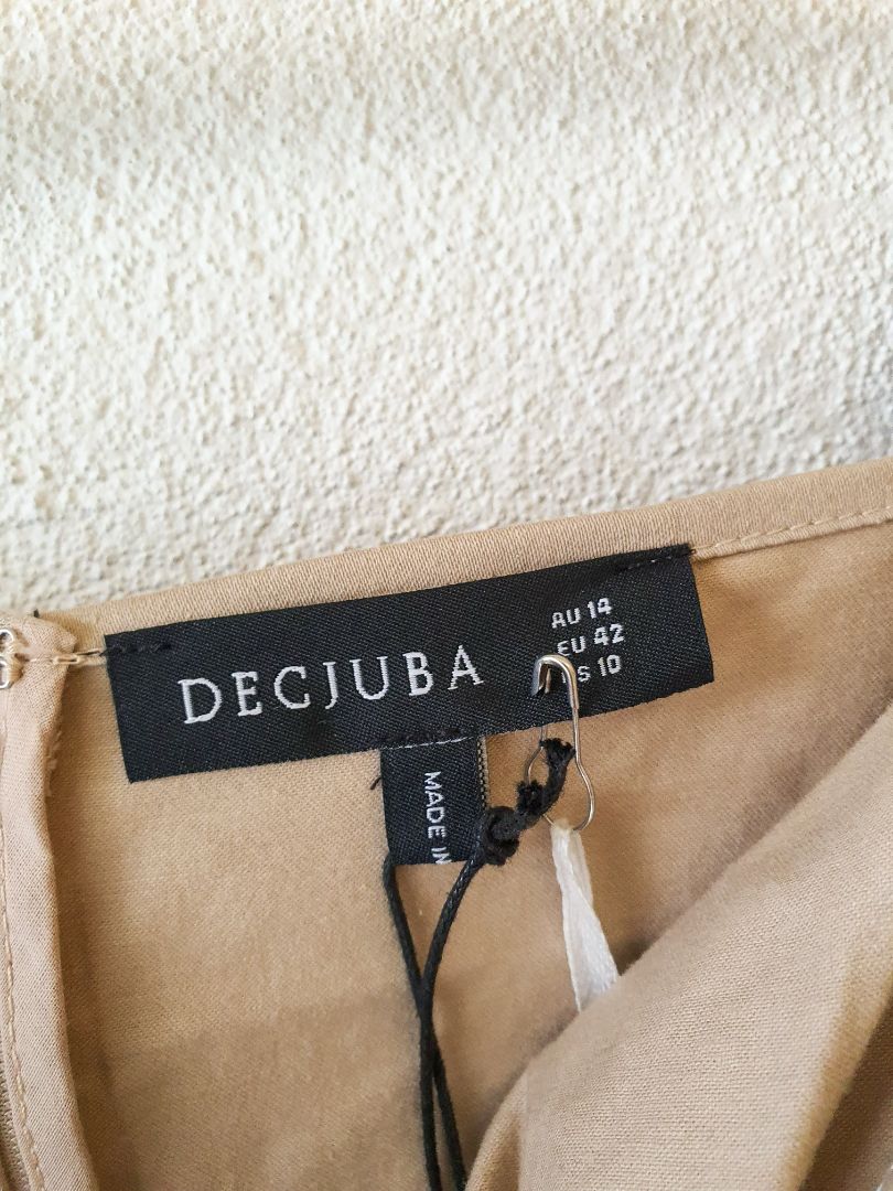 Decjuba Dress 14