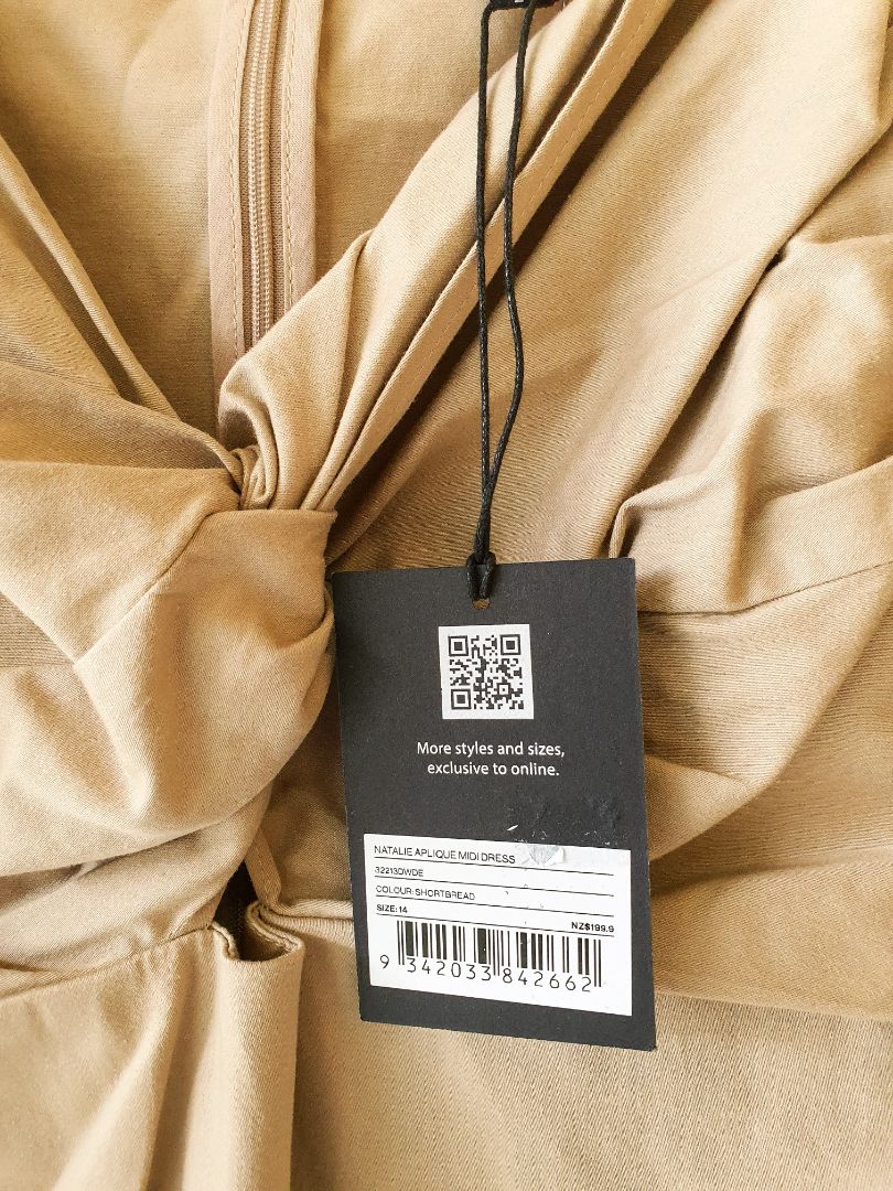 Decjuba Dress 14