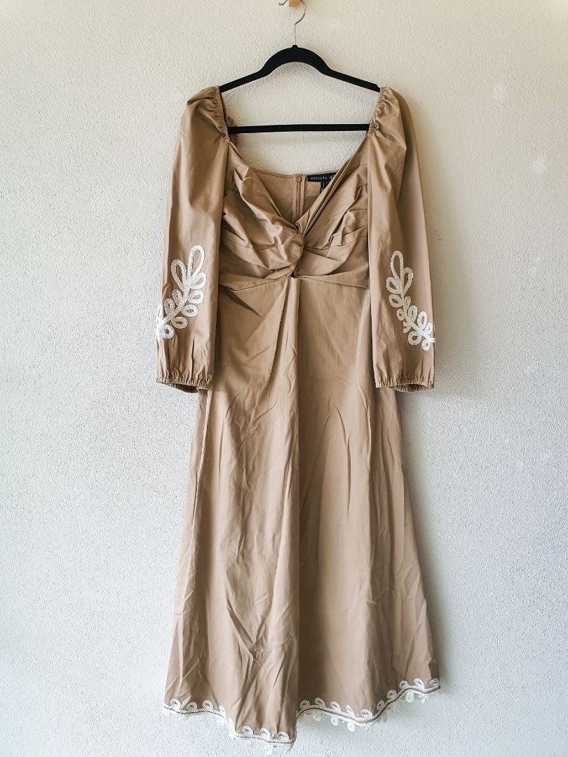 Decjuba Dress 14