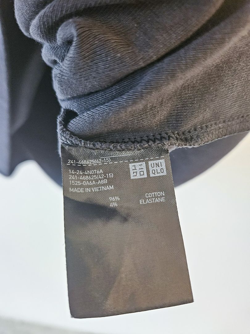 Uniqlo Top XL