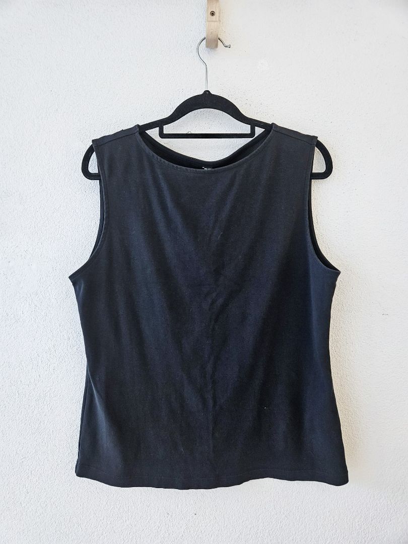 Uniqlo Top XL