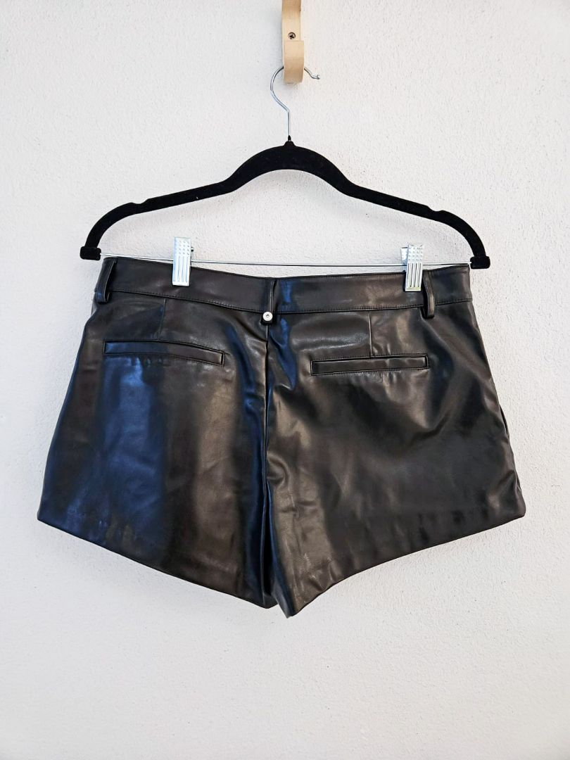 H&M Shorts S