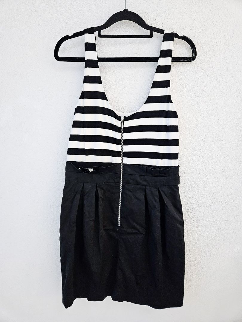 Forever New Dress M