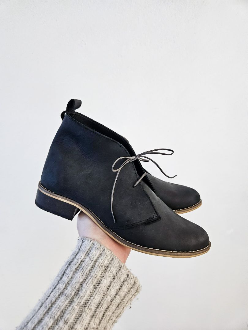 Amanda Laird Cherry Shoes UK5