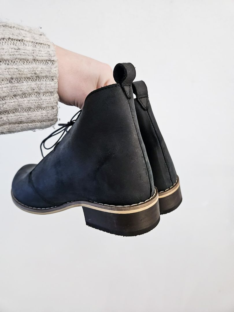 Amanda Laird Cherry Shoes UK5