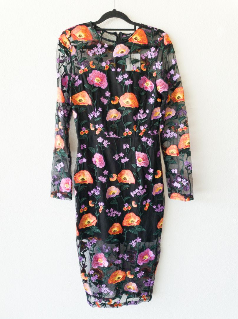 Pretty Litte Things Dress 10