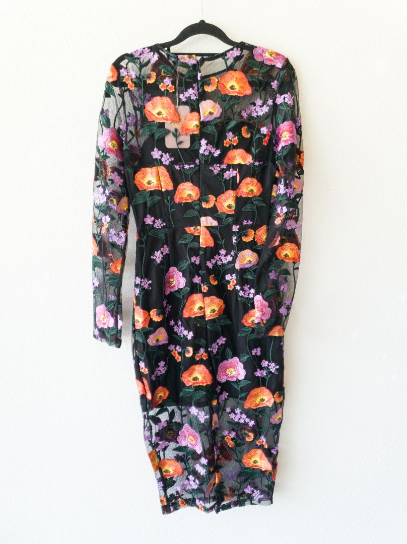 Pretty Litte Things Dress 10