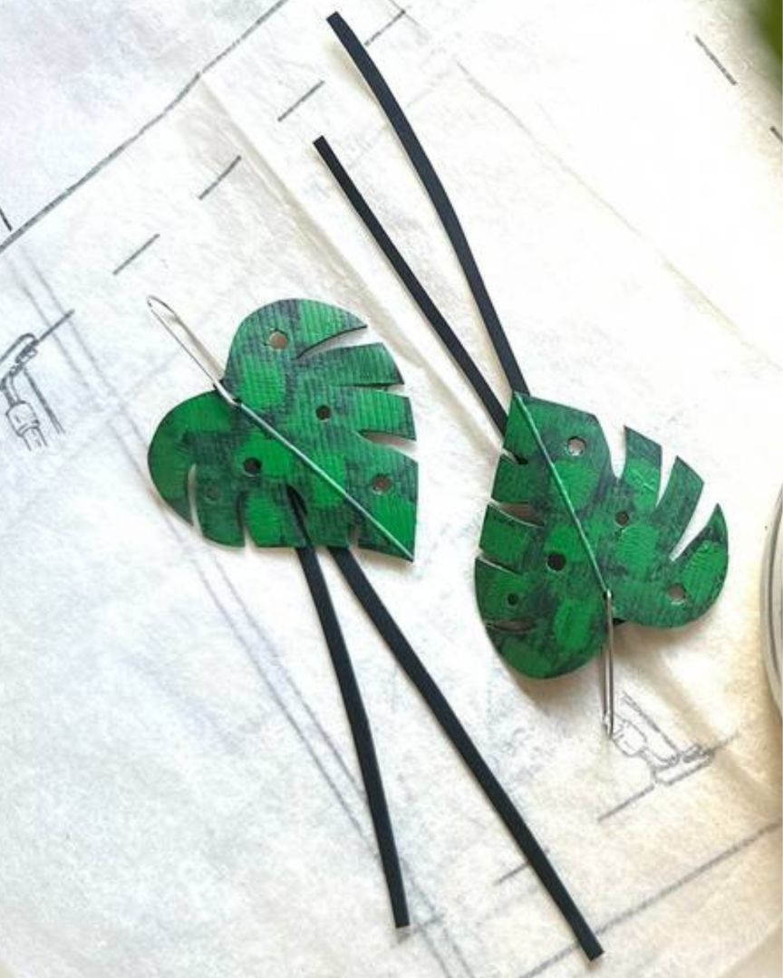 re:purpose Monstera Earrings | Green