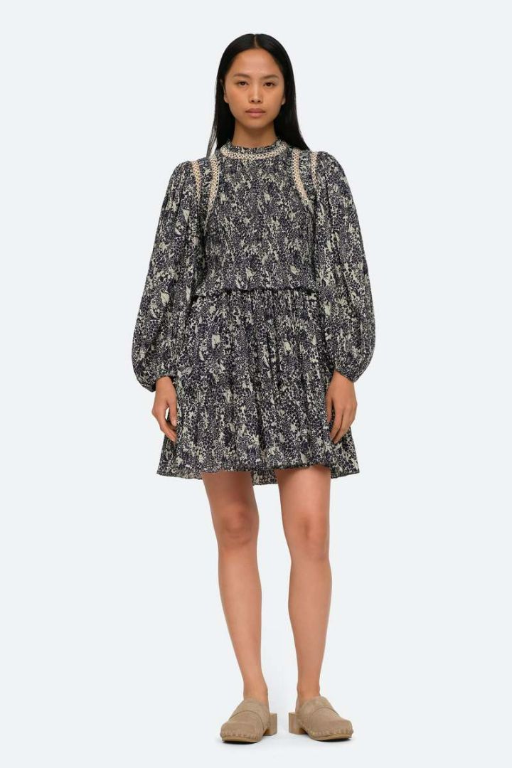 SEA Dress M