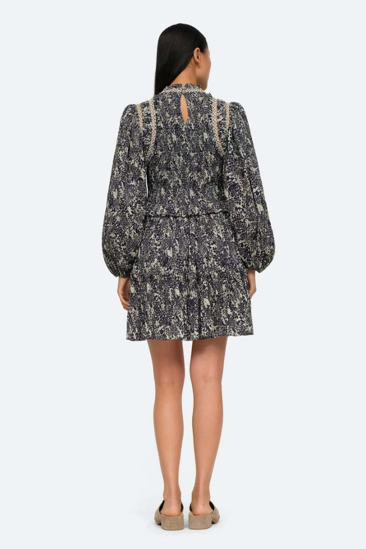 SEA Dress M