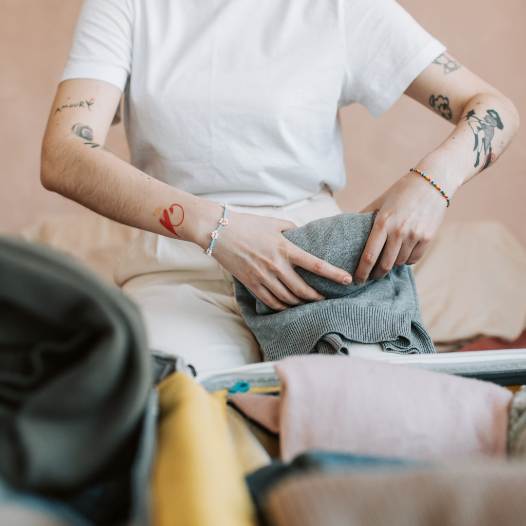 Send + Sell Kit for selling preloved clothing online with re:generate