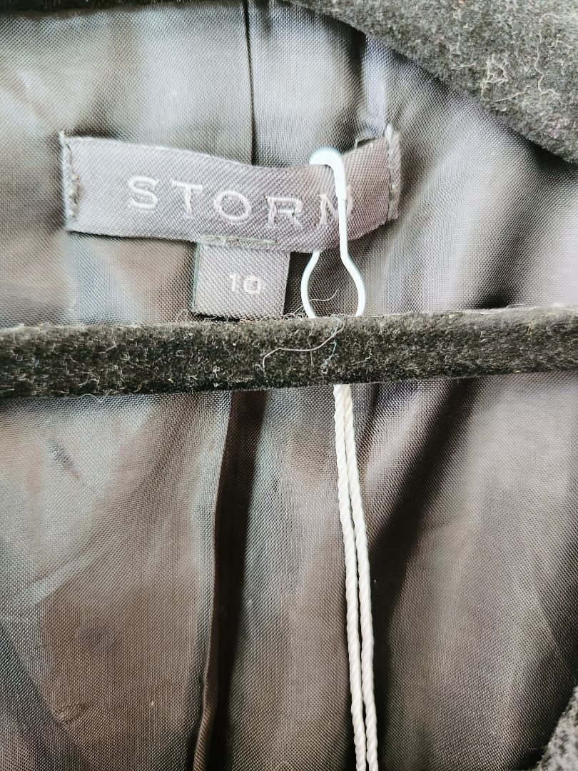 Storm Jacket 10