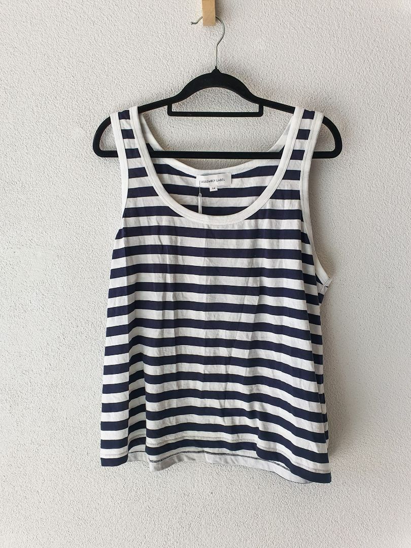 Assembly Label Top L
