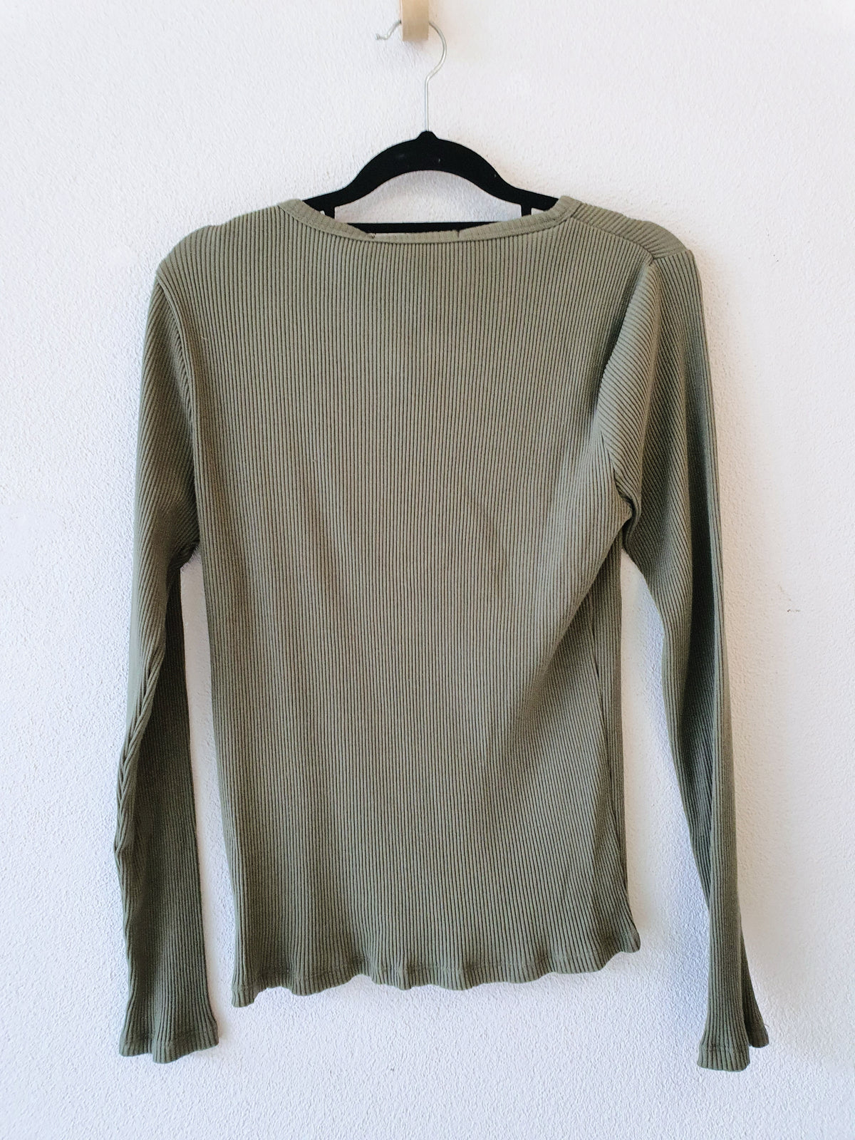 Silent Theory top L