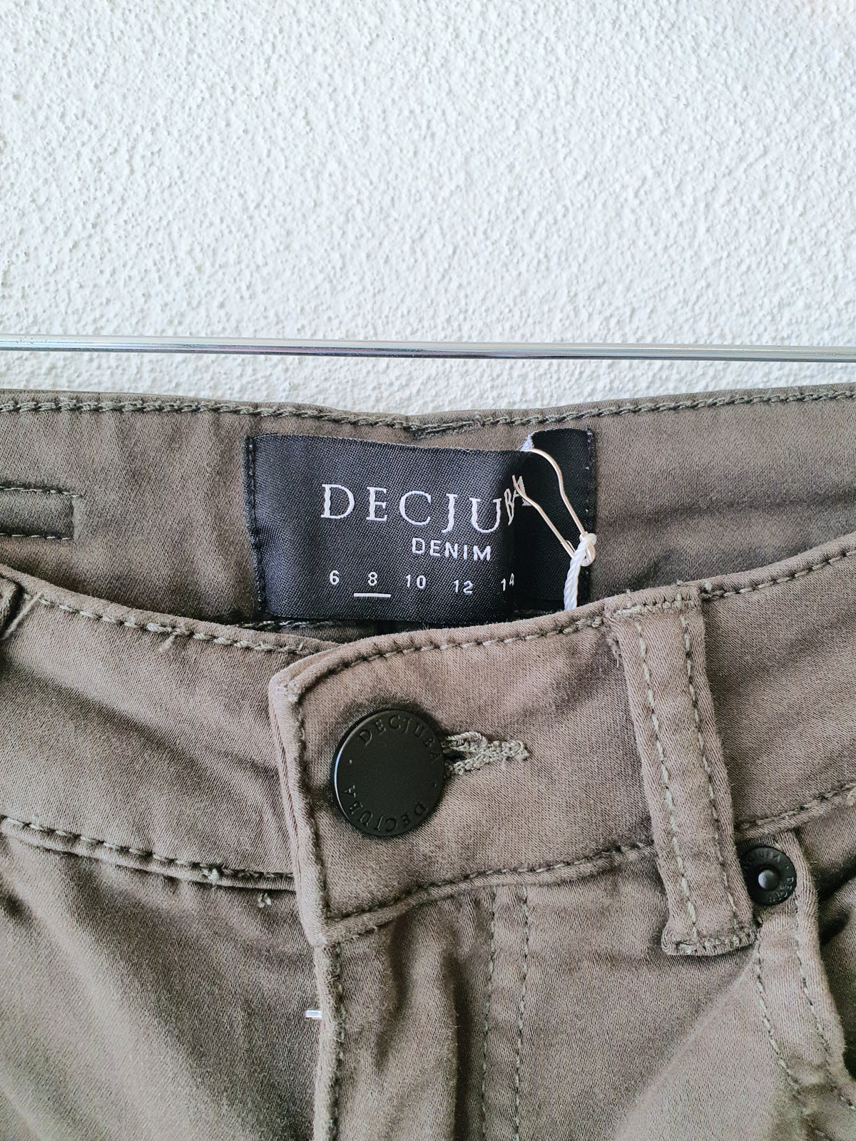Decjuba Pants 8