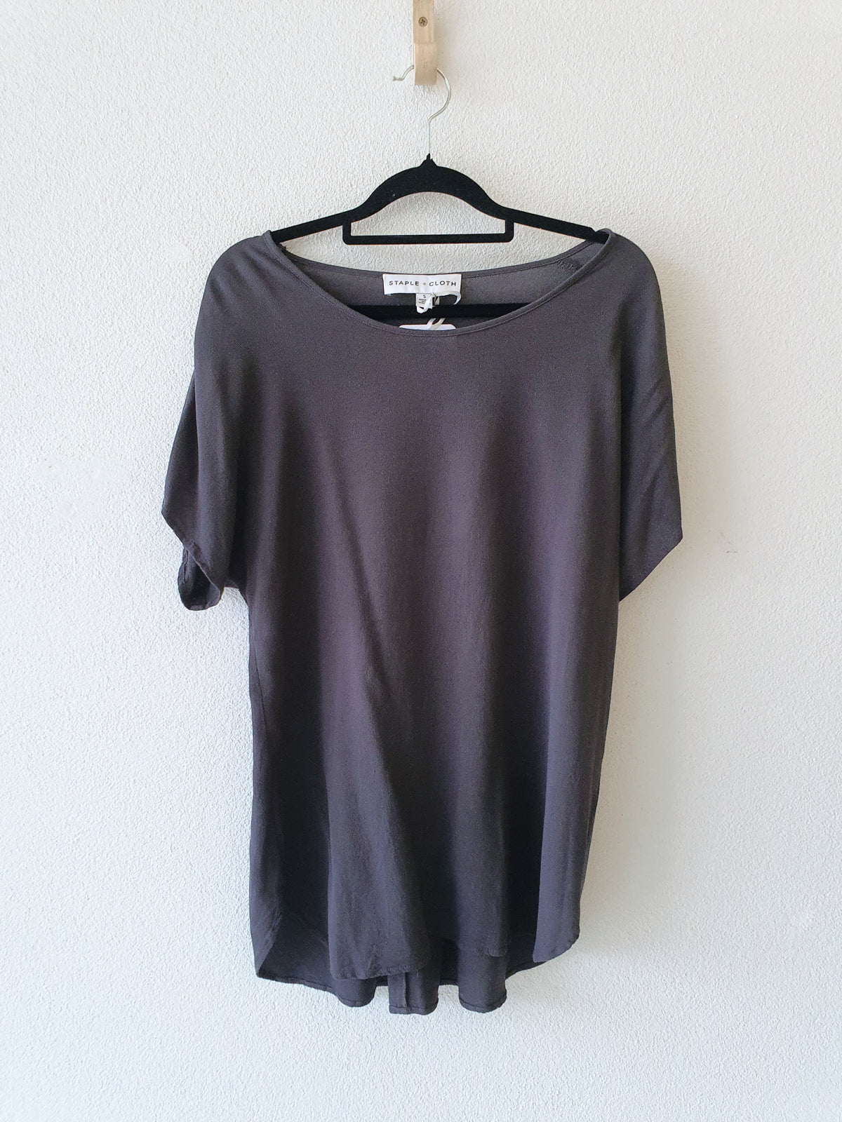 Staple + Cloth top S